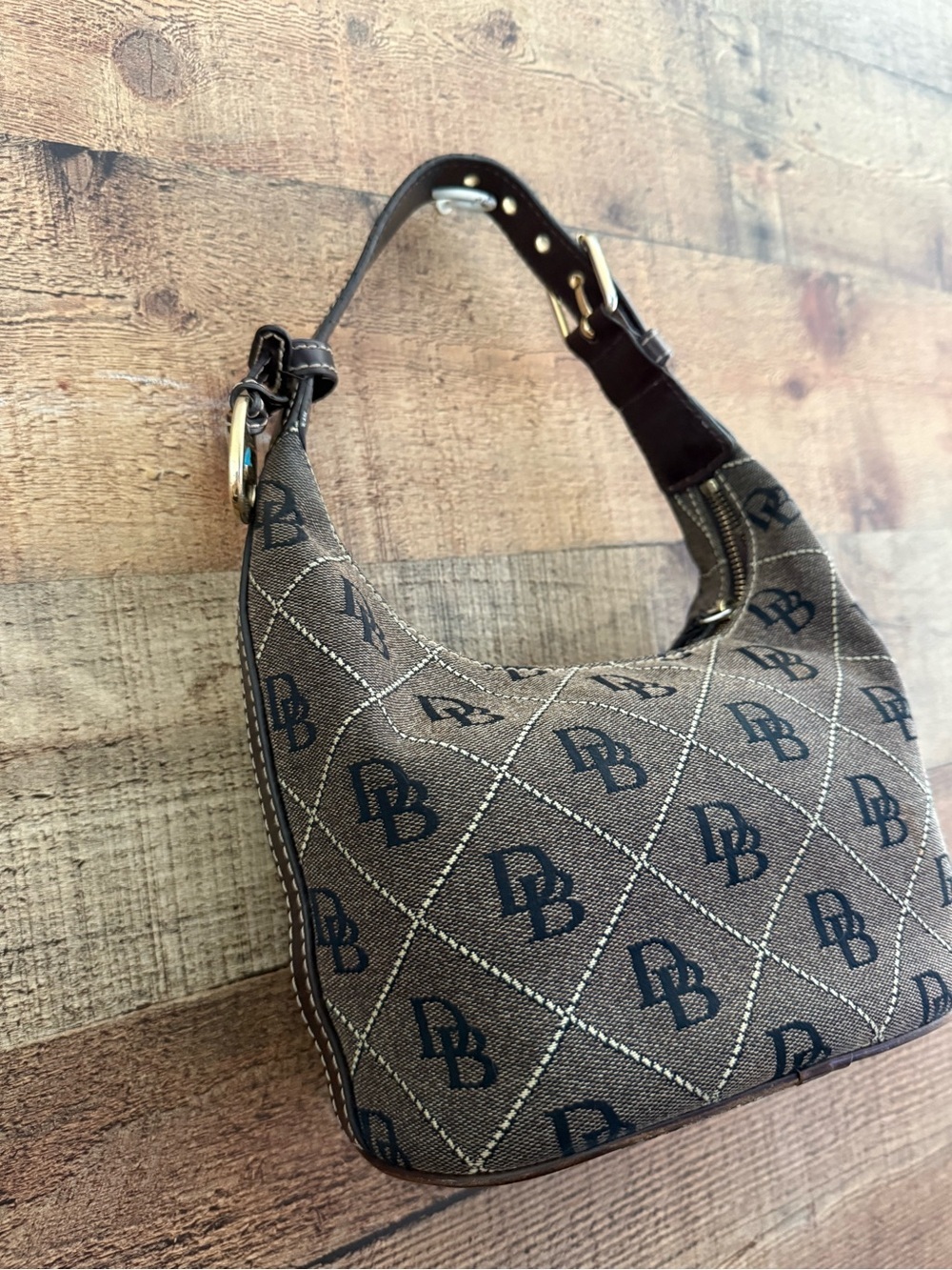 Vintage Dooney & Bourke Y2K 90’s DB Monogram Canvas/Leather Brown Shoulder Bag - Picture 3 of 10